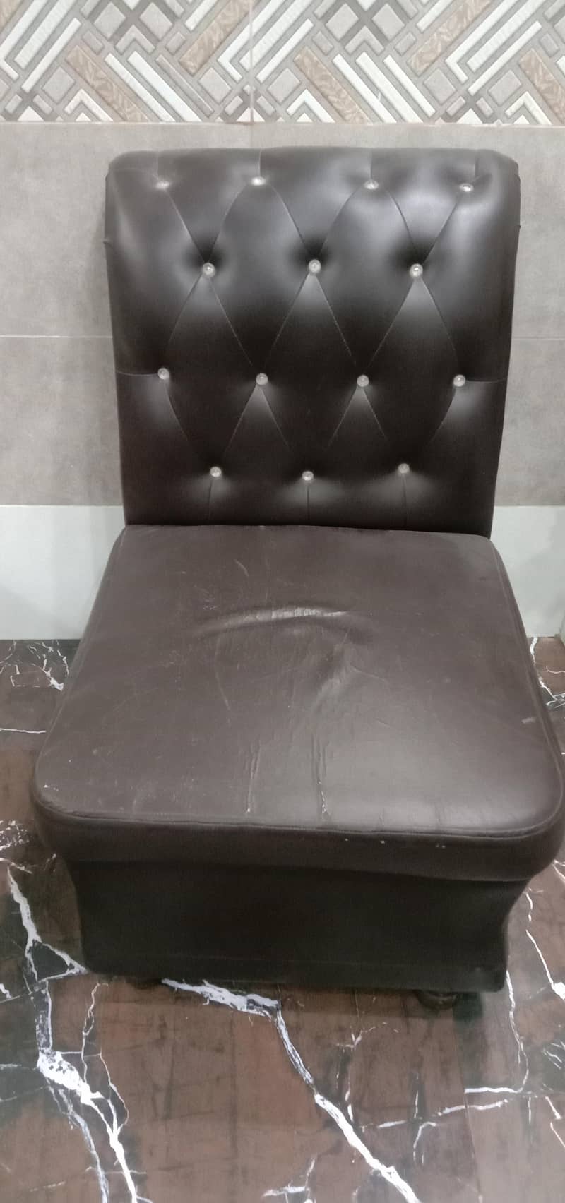Fresh new sofa set 1