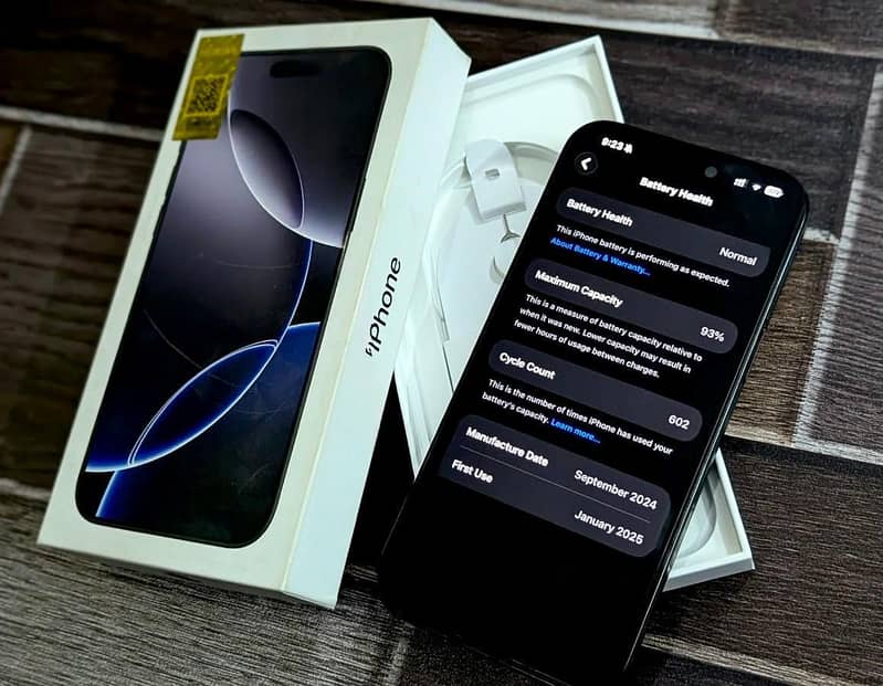 Apple iPhone 16 Pro Max 0