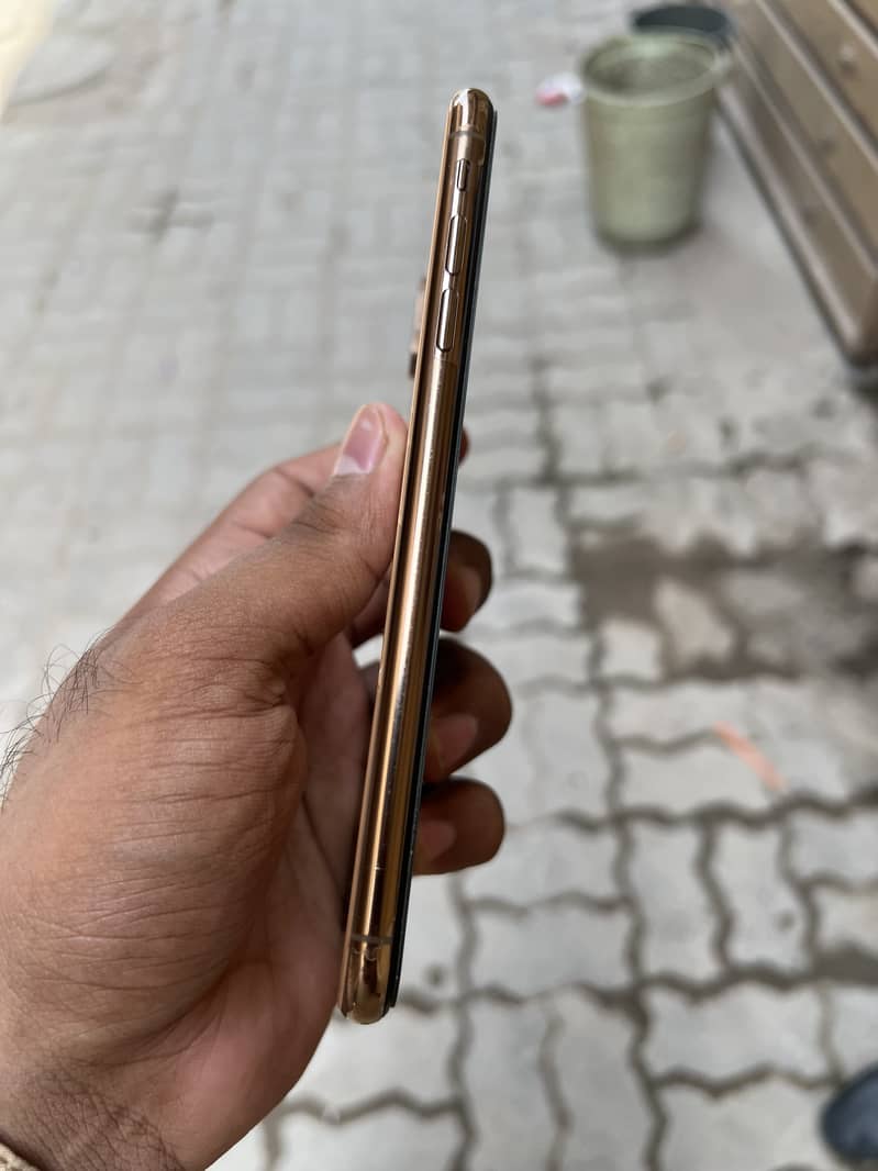 Mobile 1
