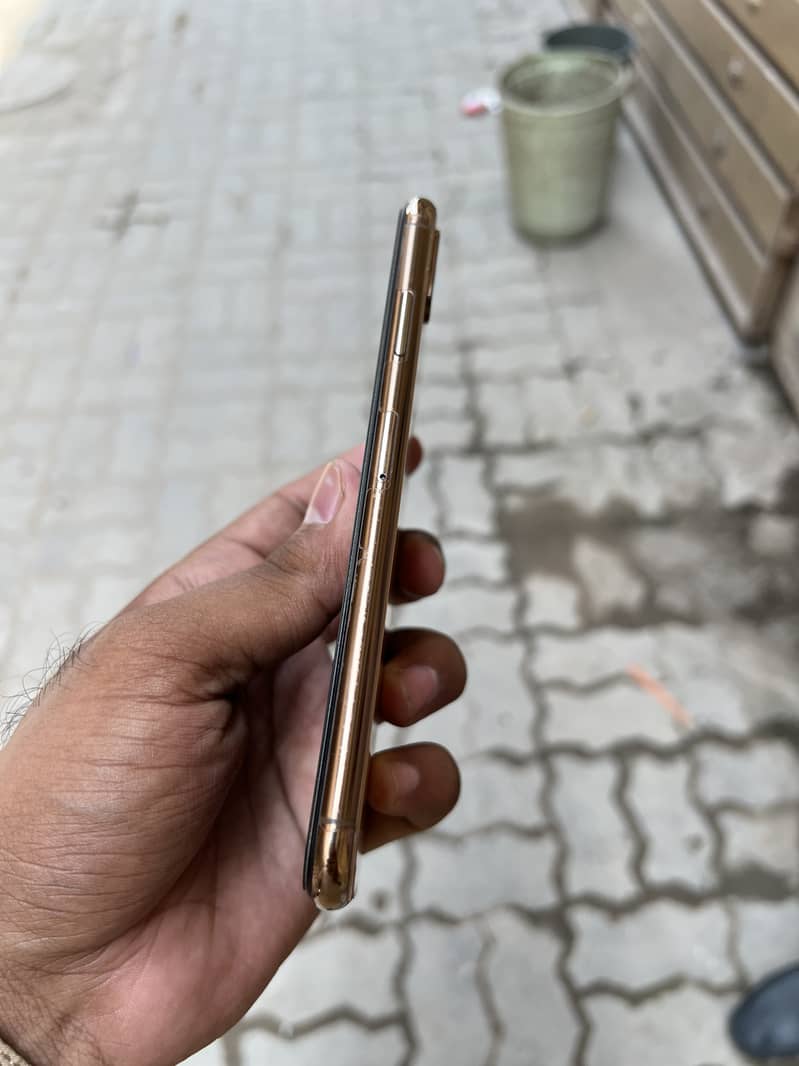 Mobile 4