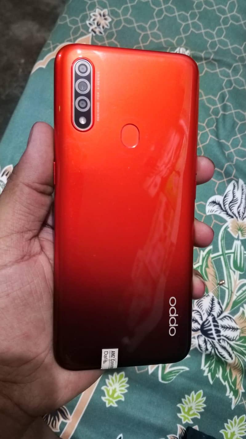 OPPO A31 0