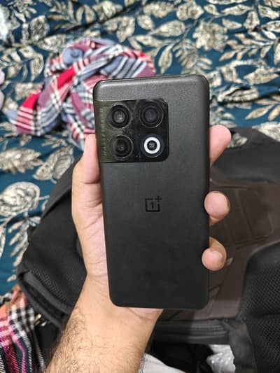 One Plus 10 Pro