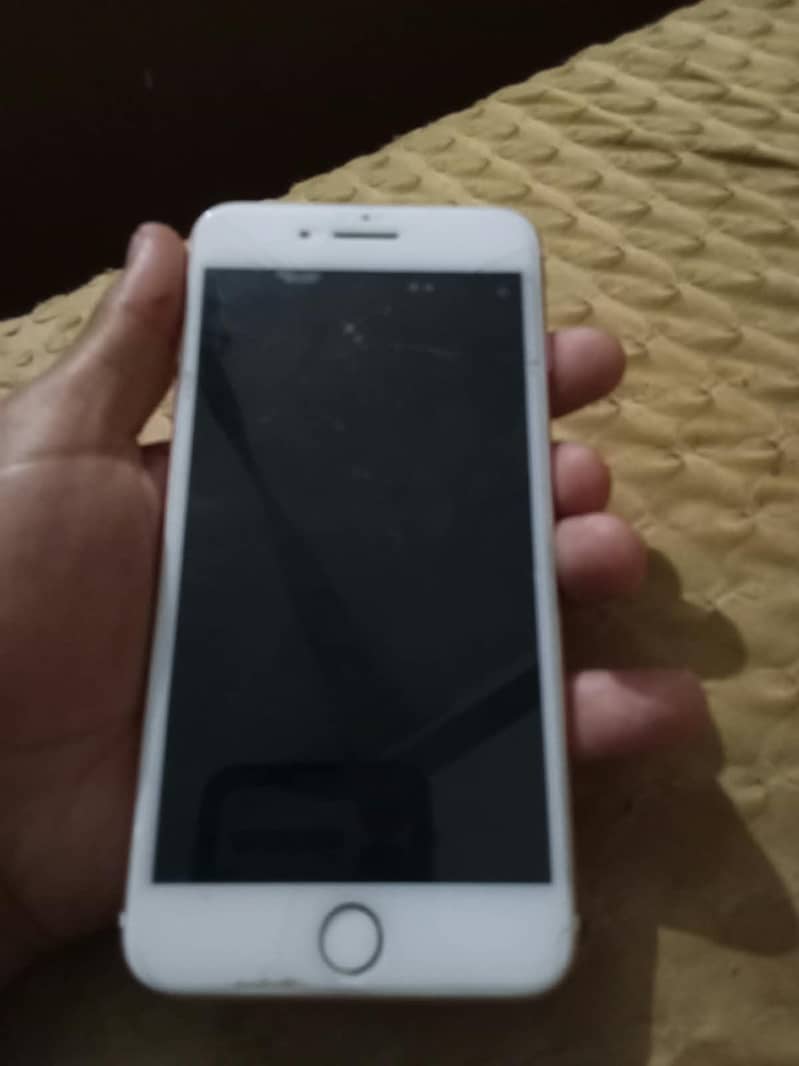 Apple iPhone 7 Plus 3