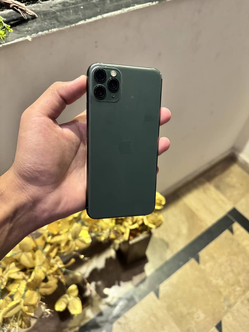 Apple iPhone 11 Pro Max 0