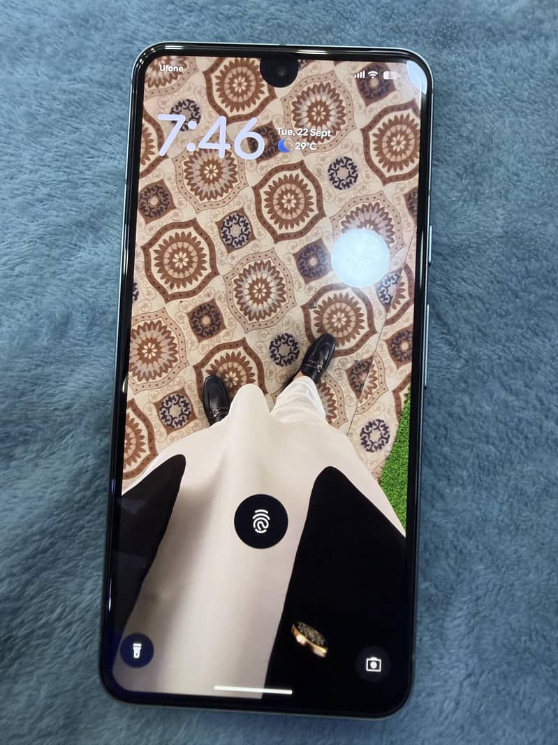 Google Pixel 8 2