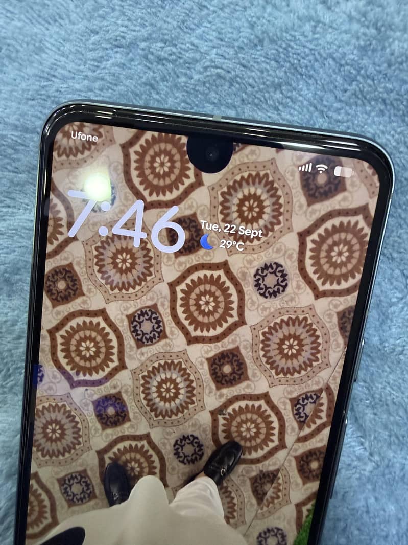 Google Pixel 8 3