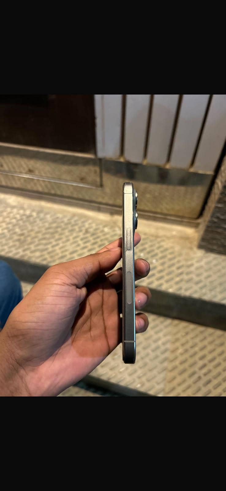Apple iPhone 15 Pro 2