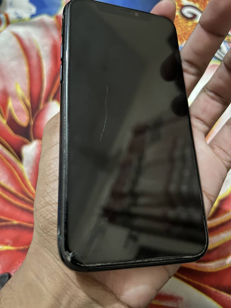 Apple iPhone 11 Pro 1