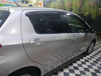 Toyota Vitz 2015