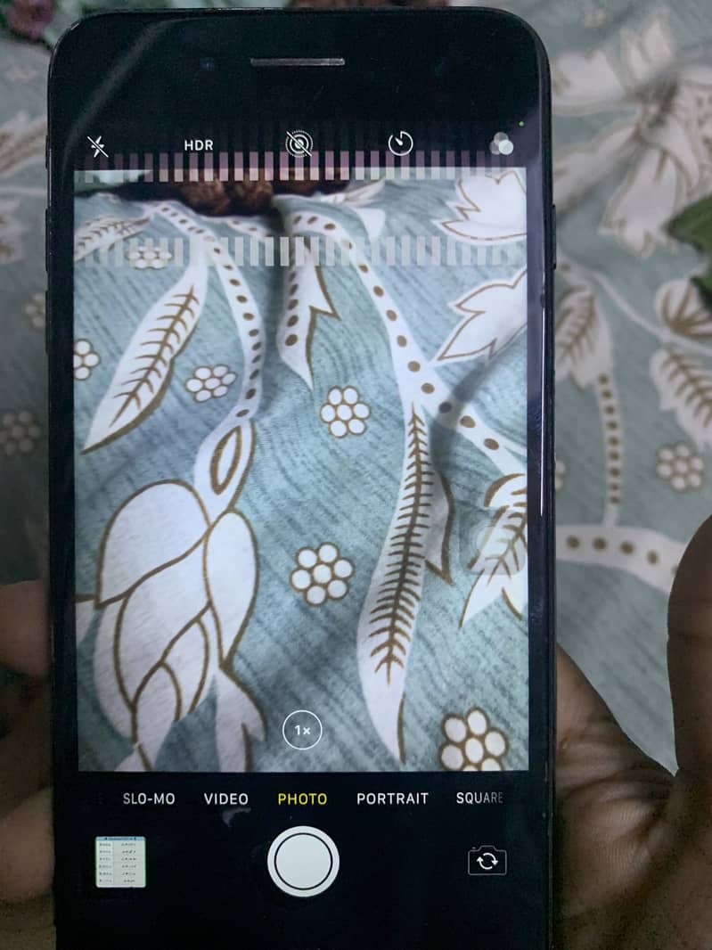 Apple iPhone 7 Plus 1