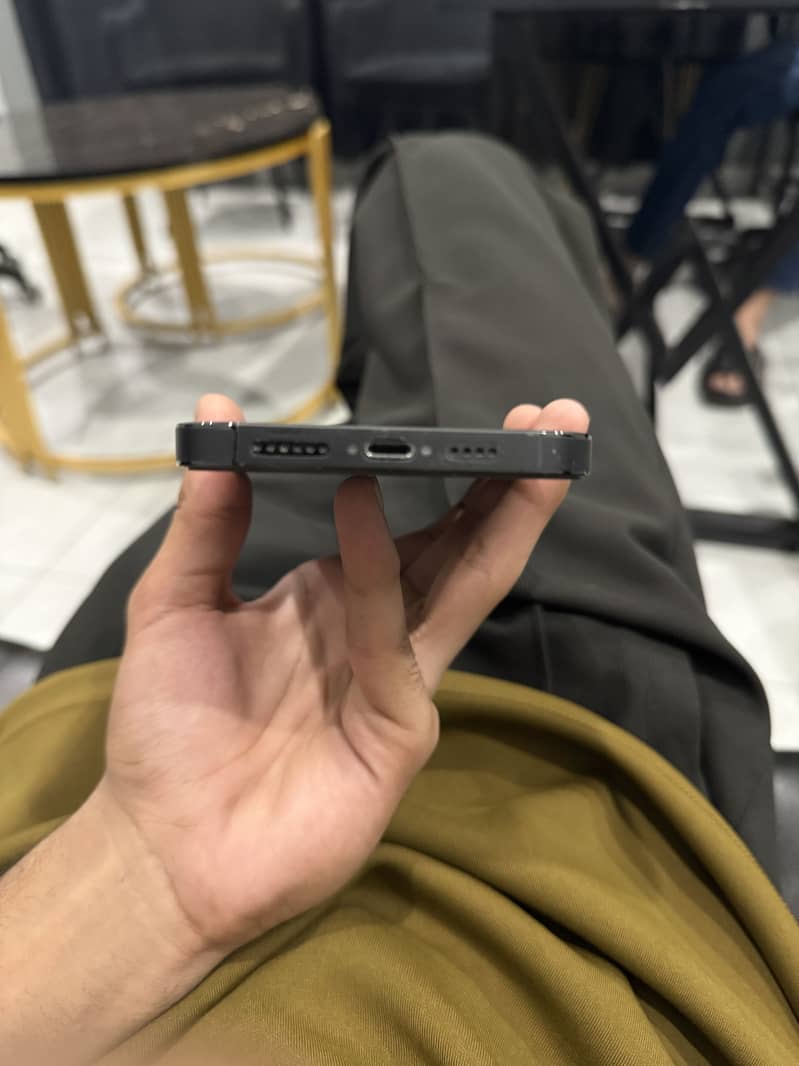 Apple iPhone 14 Pro Max 1