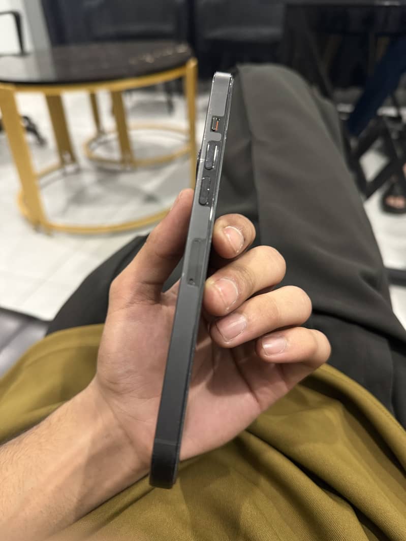 Apple iPhone 14 Pro Max 5