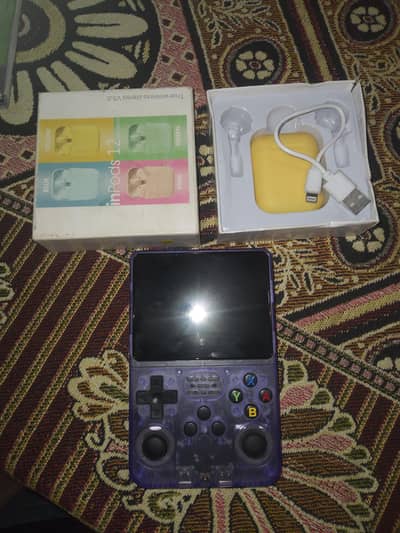 Console R36SX Free earbuds