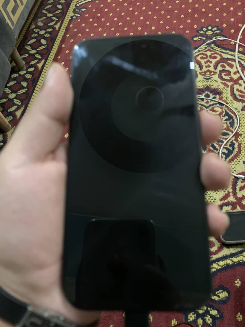 Apple iPhone 15 Pro 4
