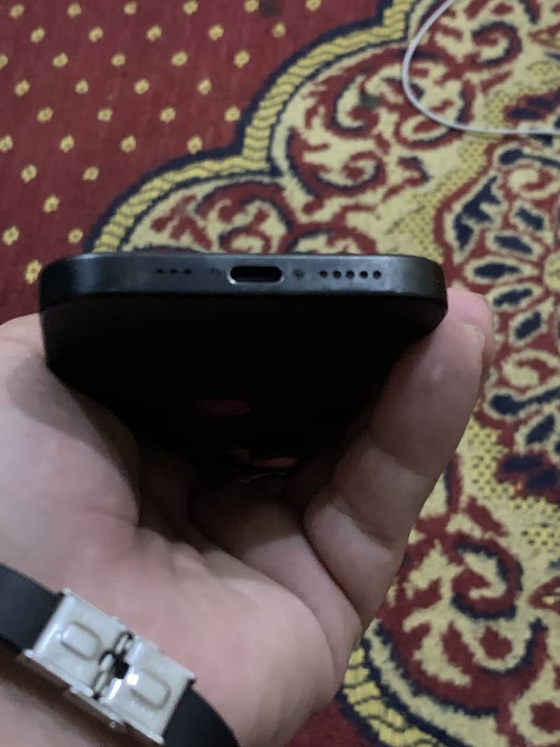 Apple iPhone 15 Pro 6