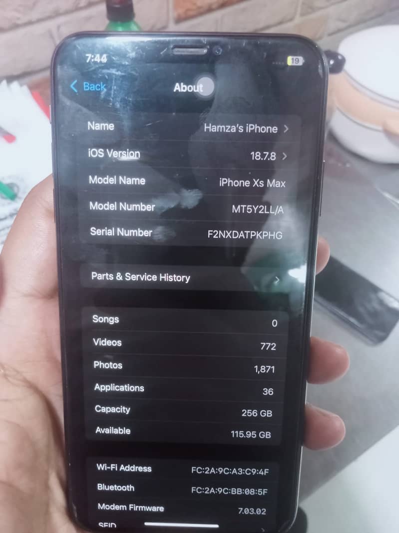 Apple iPhone XS Max 3