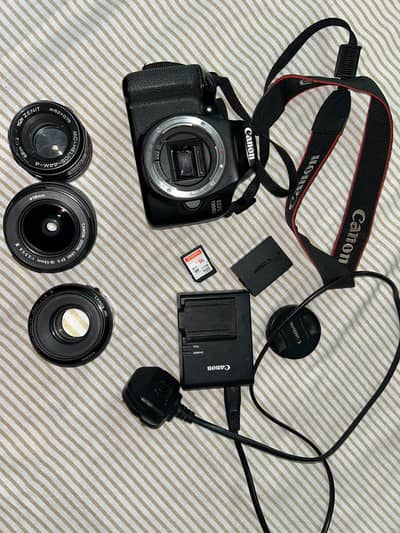 Canon 1300D Body with 3 Lenses / Charger / Memory card / orignal bag