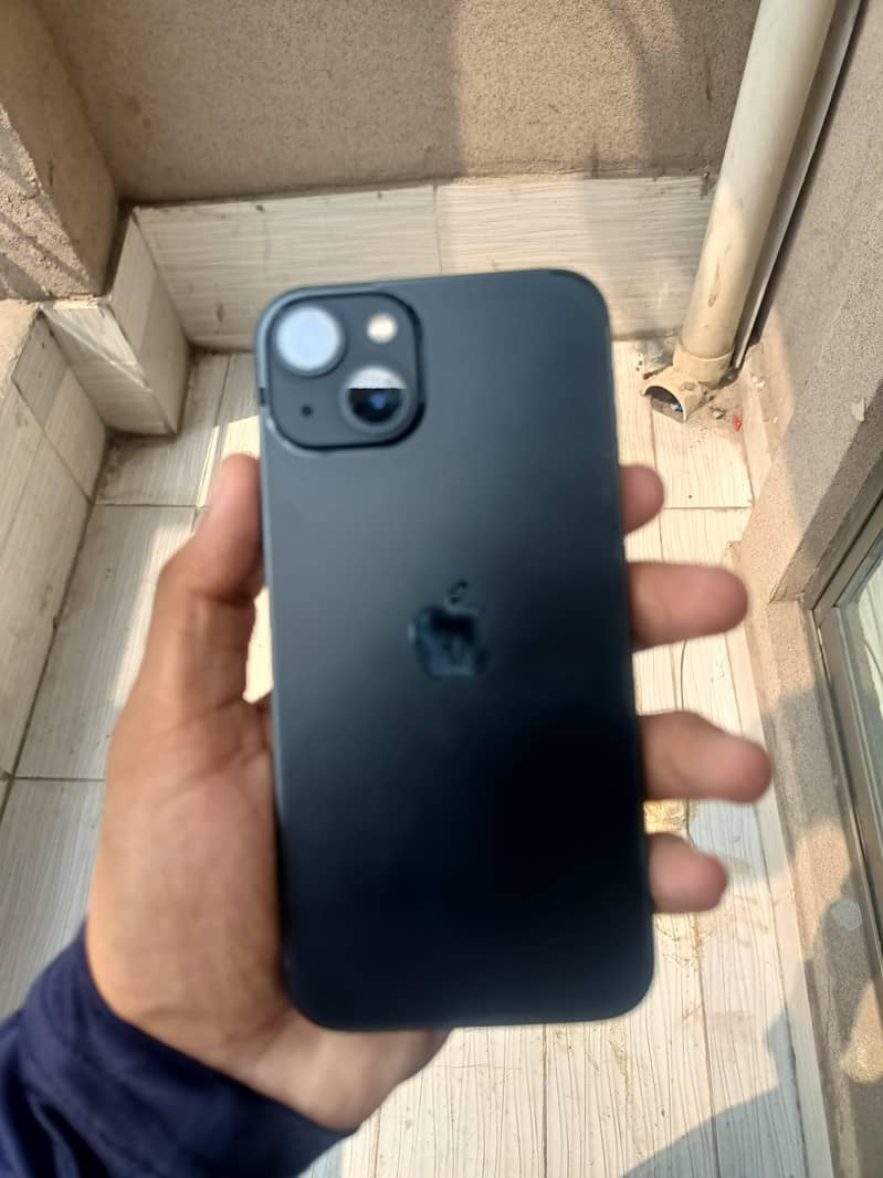 Apple iPhone 13 4