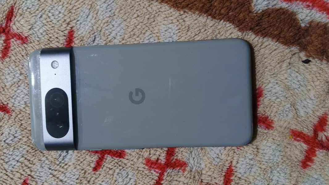 Google Pixel 8 5