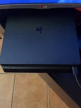 Ps4 slim jailbreak Box 0