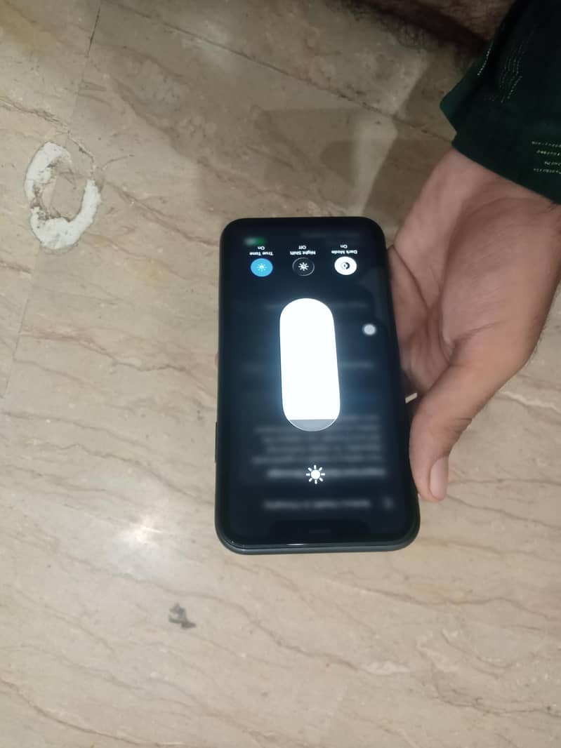 Apple iPhone 11 3