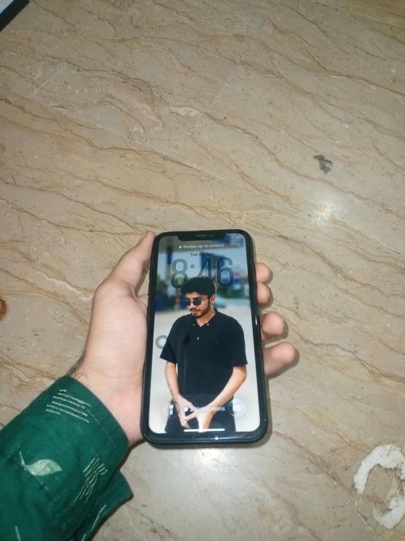 Apple iPhone 11 5