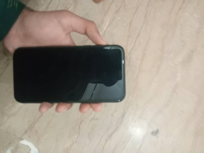 Apple iPhone 11 13
