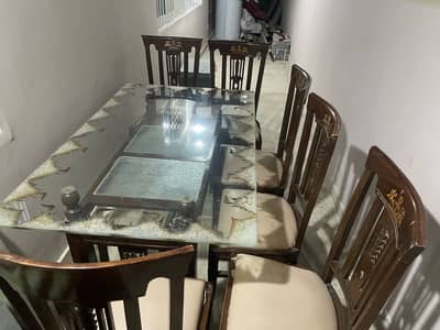 Six seater Dinning table for sale