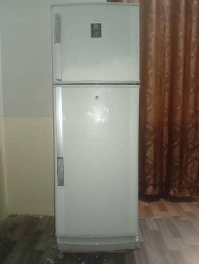 Dawlance Refrigerator ( Medium Size)