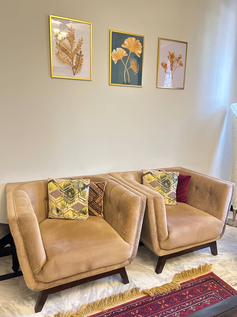 7 seater sofa 0