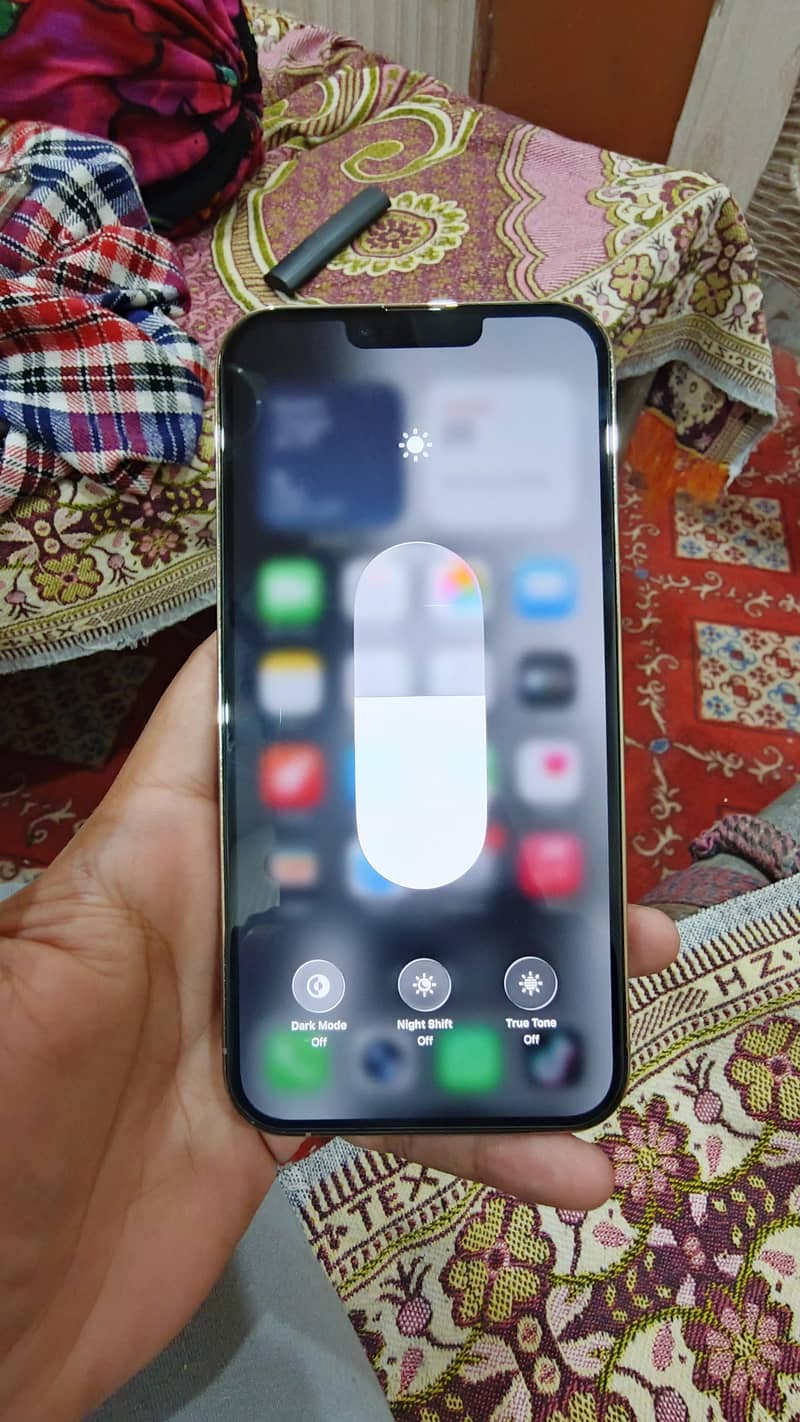 Apple iPhone 13 Pro Max 8