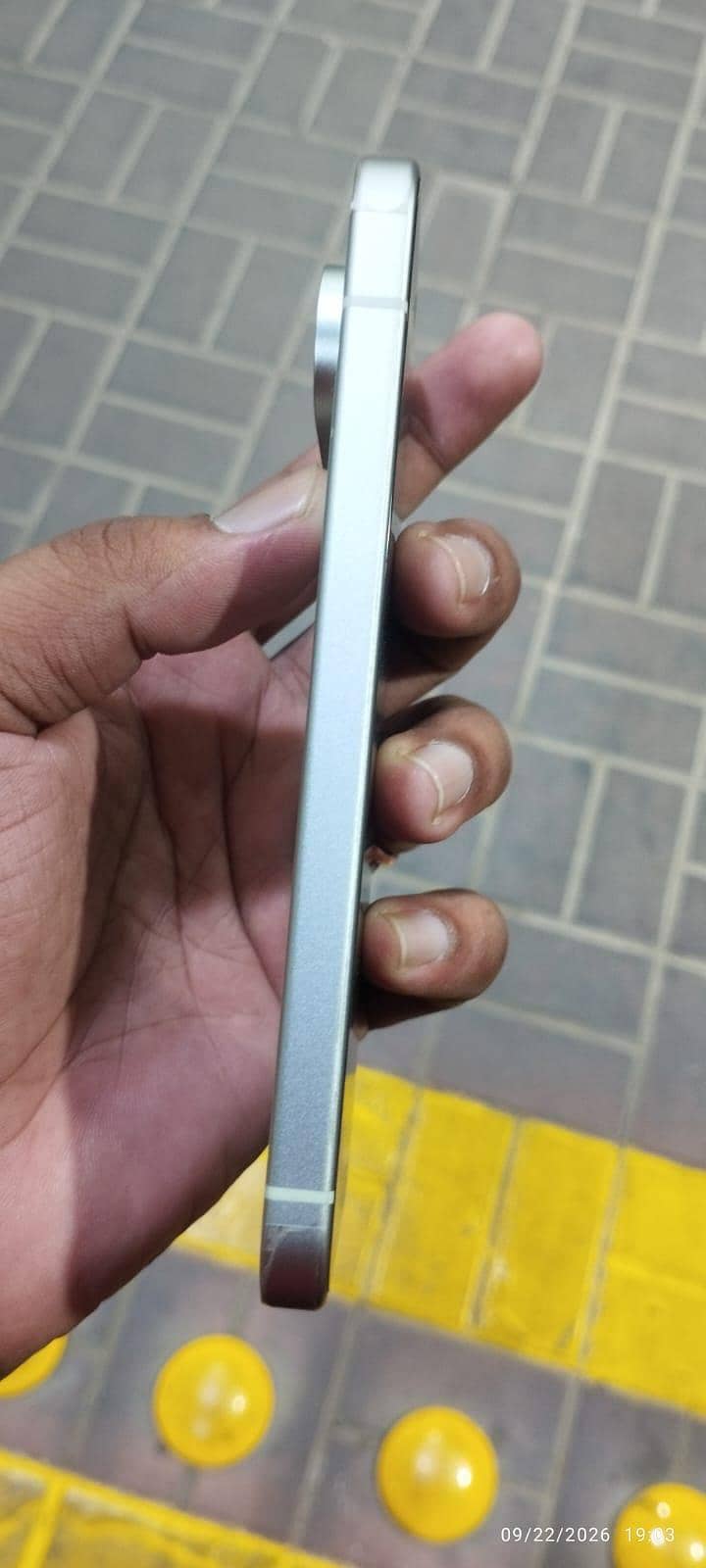 Google Pixel 9 4