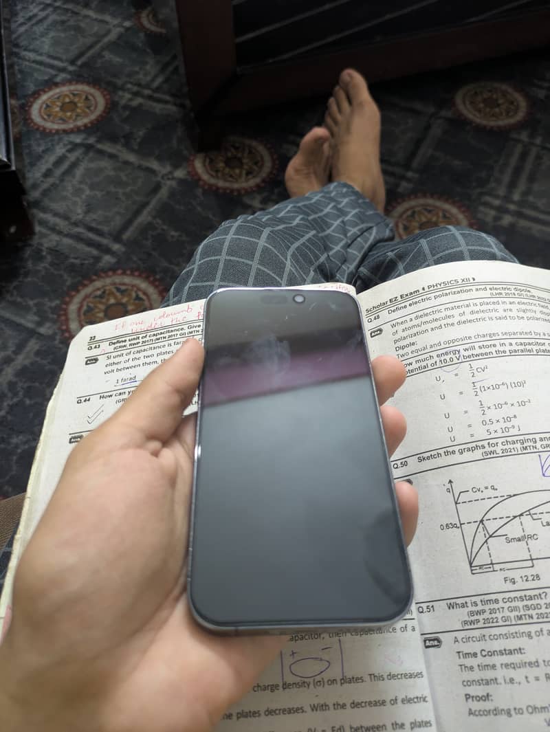 Apple iPhone 14 Pro 1