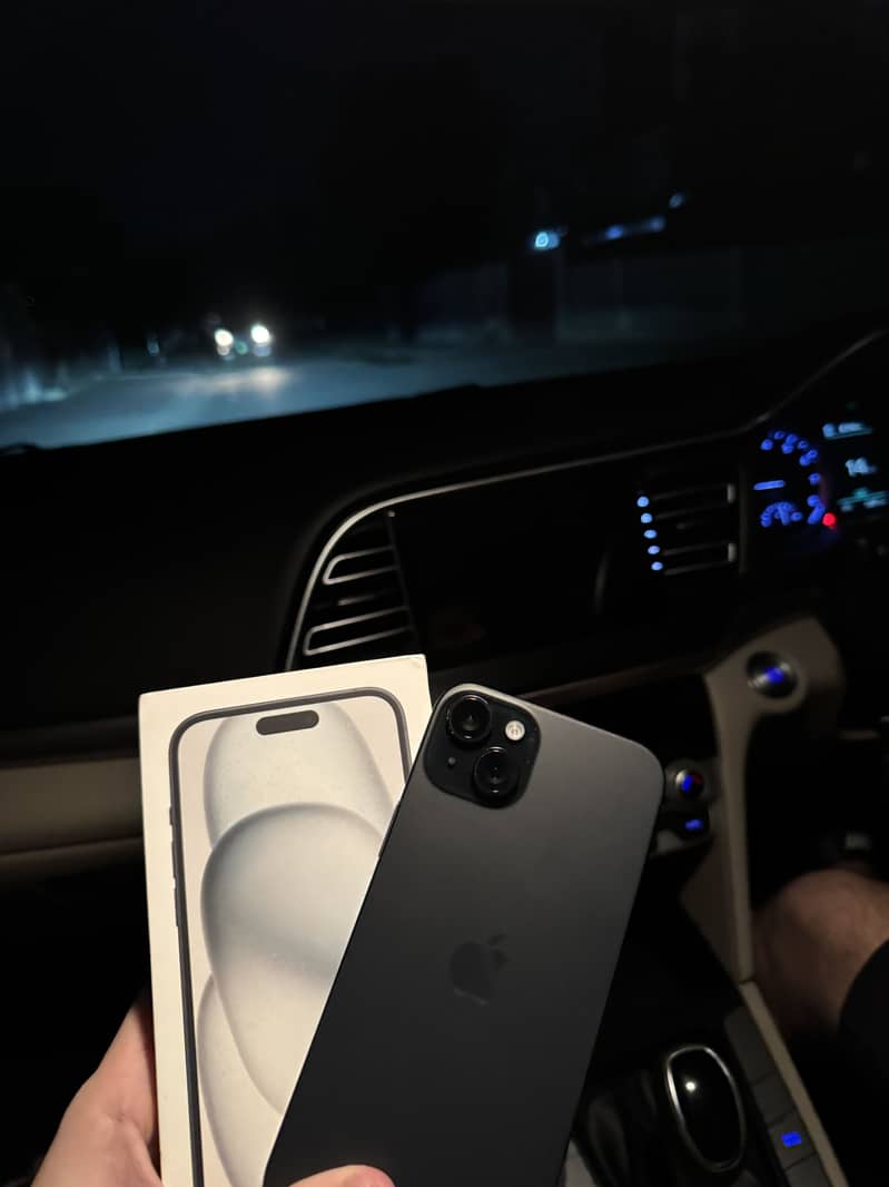Apple iPhone 15 plus 0