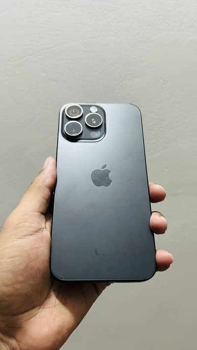 iPhone 15 pro max 256gb factory unlock Desert Black for sell