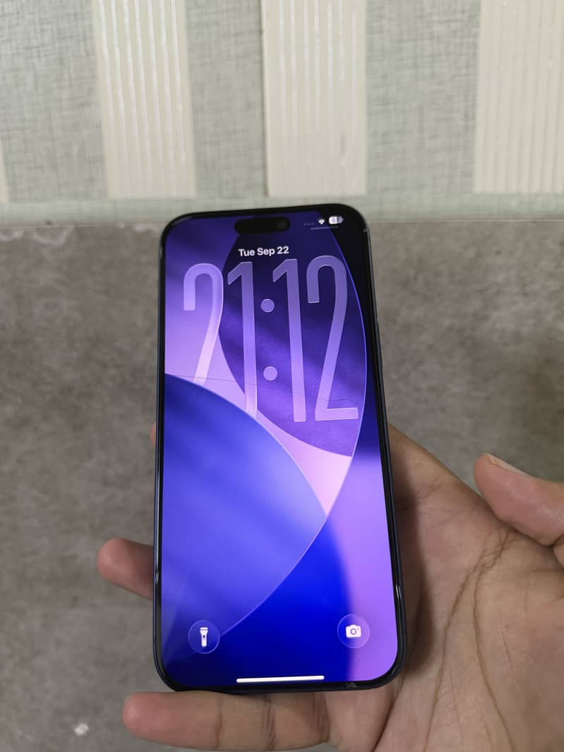 Apple iPhone 17 Pro Max 6