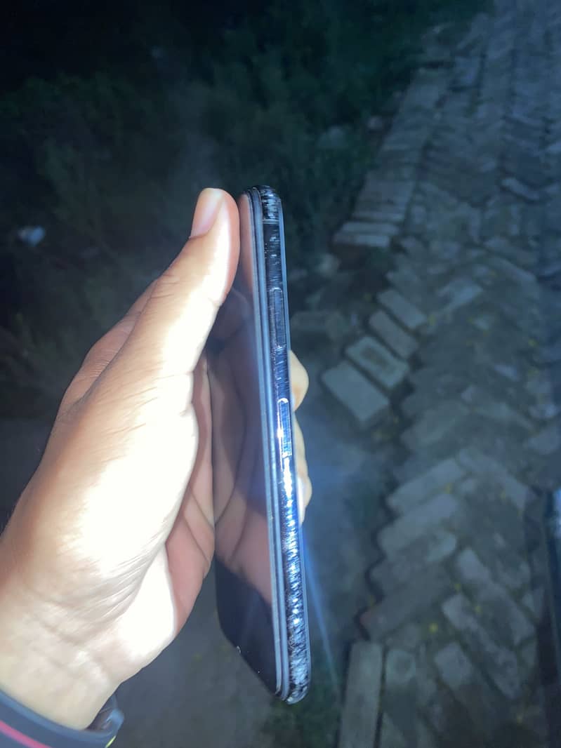 Apple iPhone X 0
