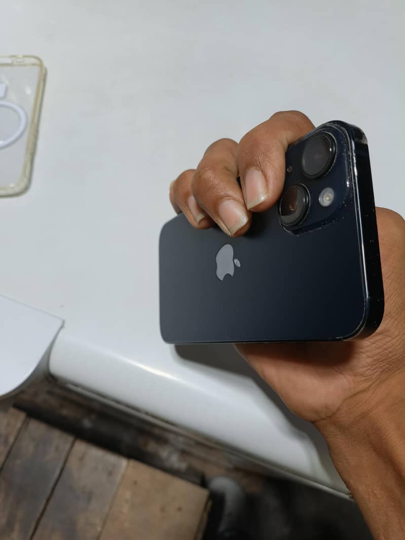 Apple iPhone 14 2