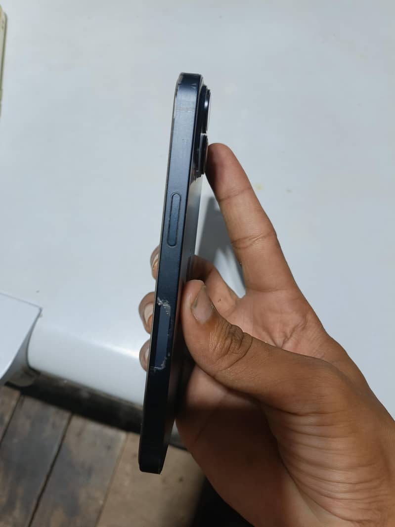 Apple iPhone 14 5
