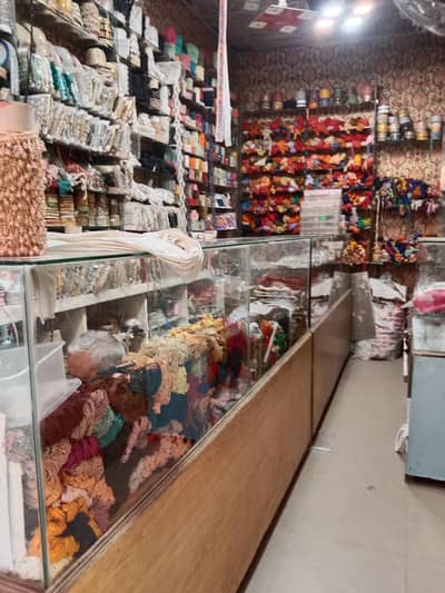 laces and button shop