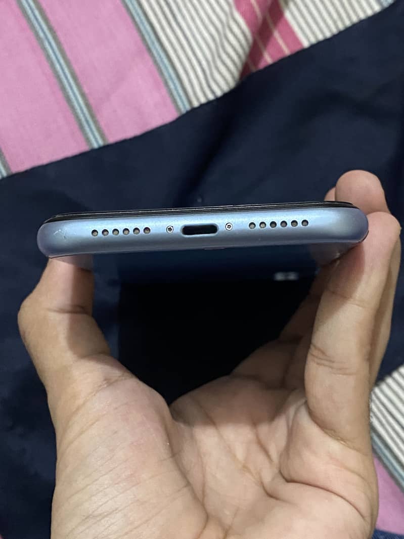 Apple iPhone XR 2