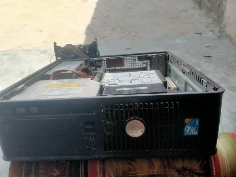 Old laptop and computer 3