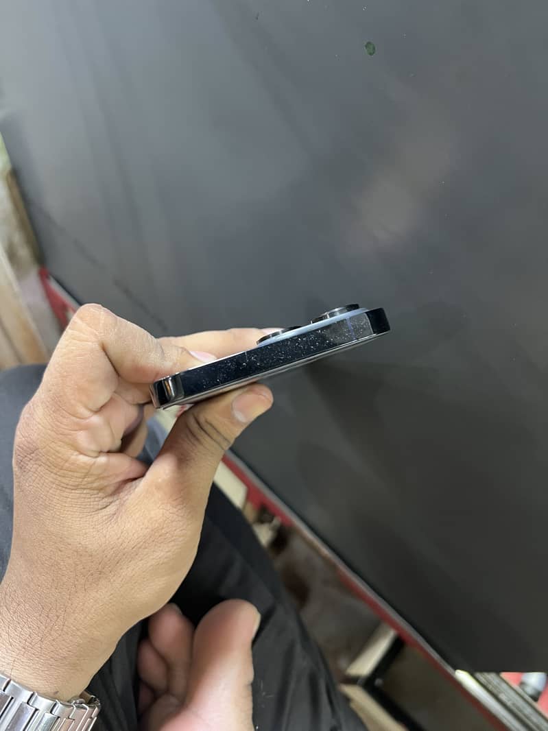 Apple iPhone 14 Pro Max 2