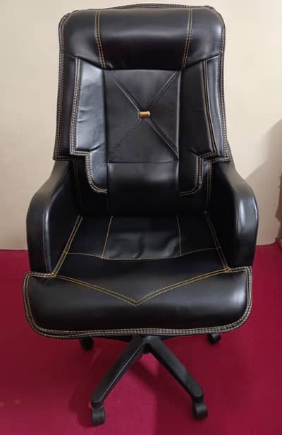 Boss chair urgent sell