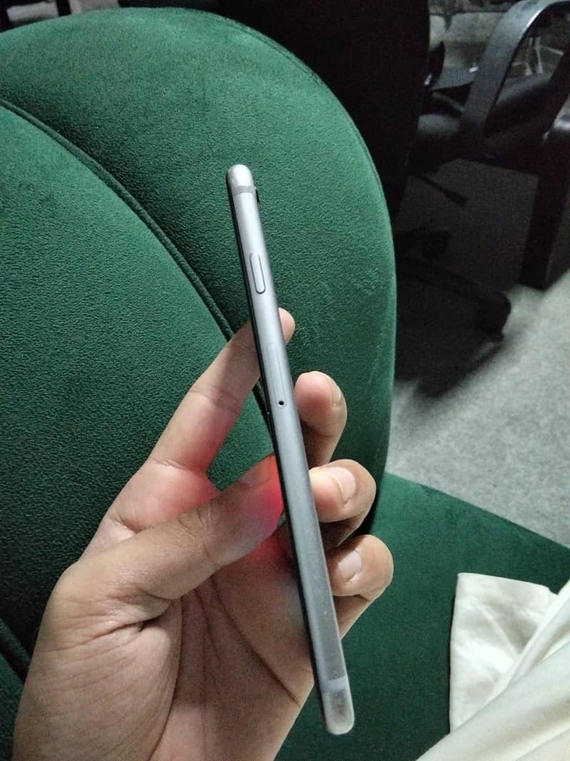 Apple iPhone 6 3