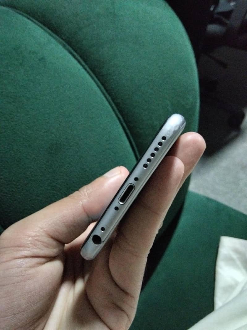 Apple iPhone 6 4