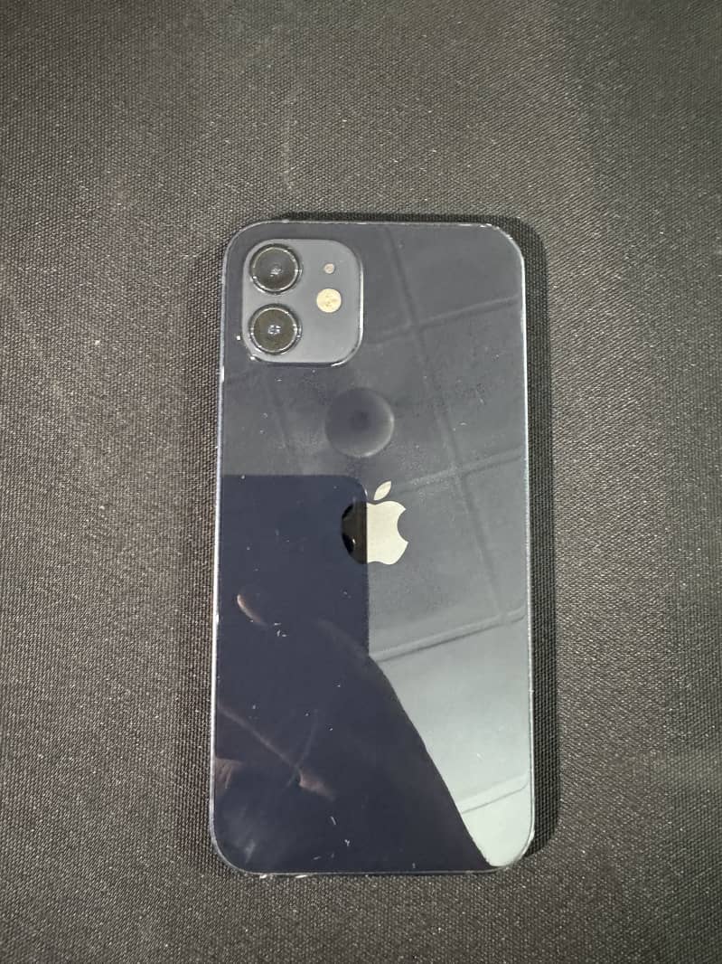 Apple iPhone 12 3