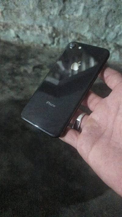 Apple iPhone 8