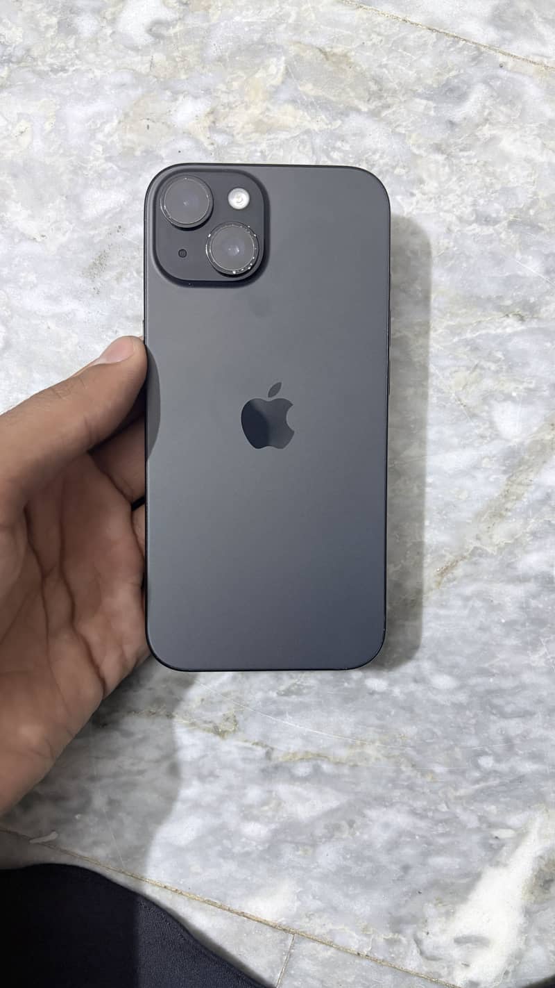 Apple iPhone 15 3