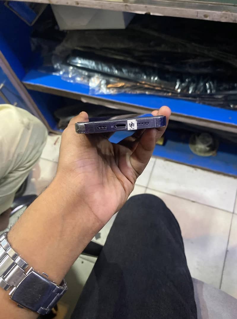 Apple iPhone 14 Pro 1